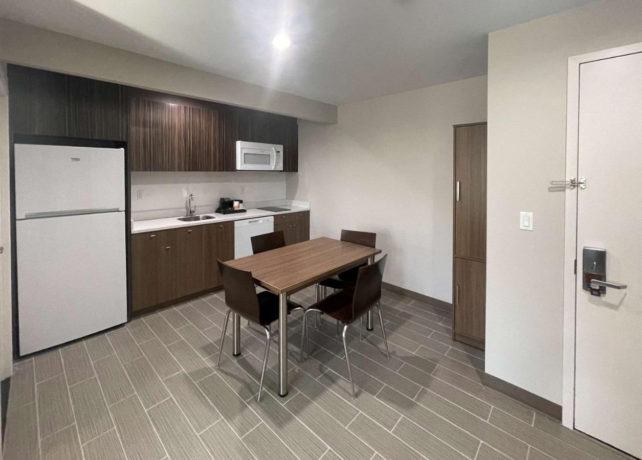 Mainstay Suites New York Exterior photo