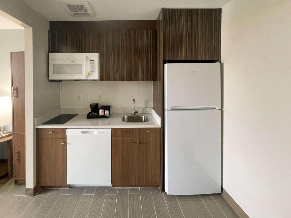 Mainstay Suites New York Exterior photo