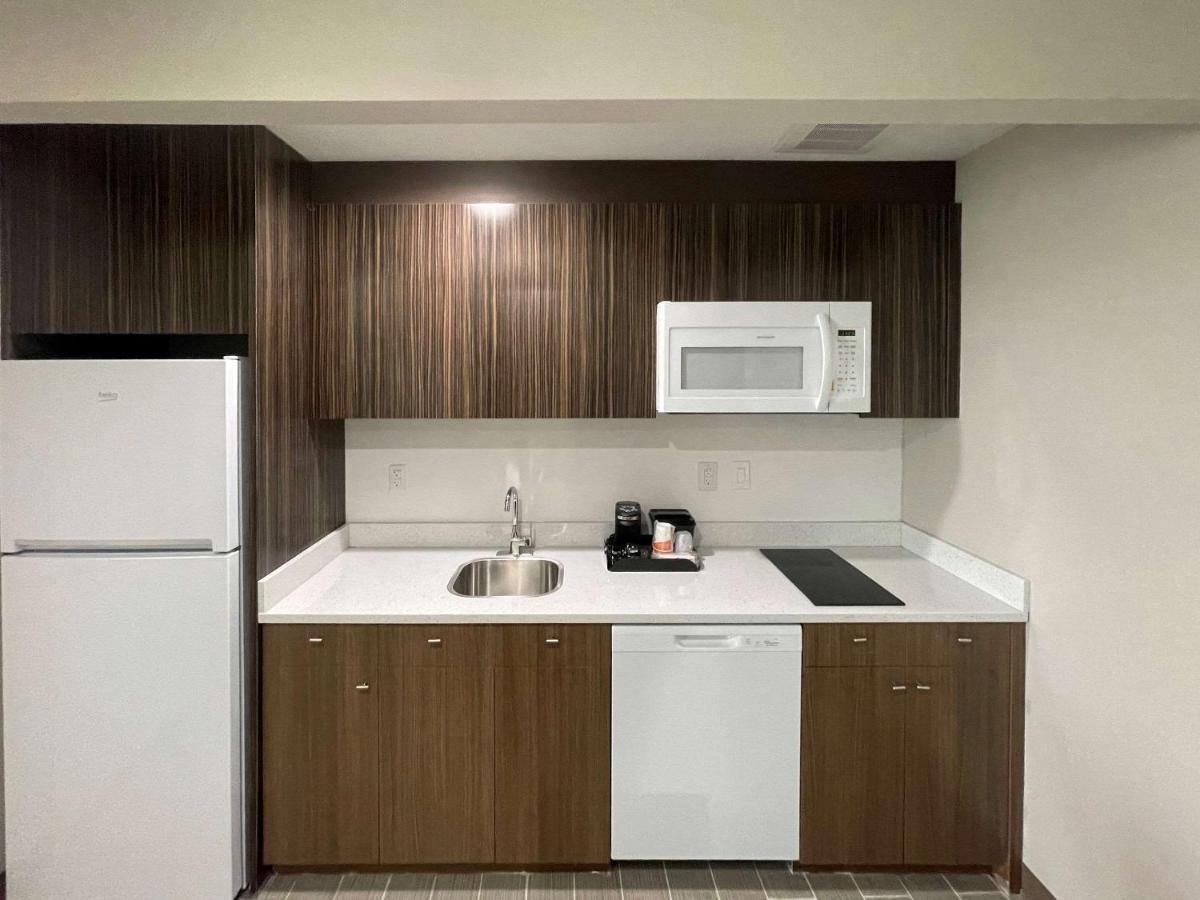Mainstay Suites New York Exterior photo